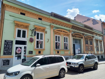 Arany János u. 6. 