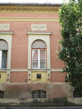 Arany János u. 50.