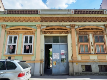 Arany János u. 6. 
