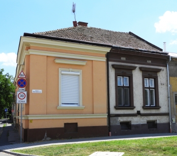 Vörösmarty u. 1.
