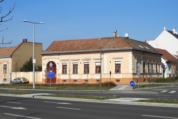 Antall József u. 22.