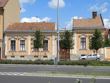 Antall József u. 20.